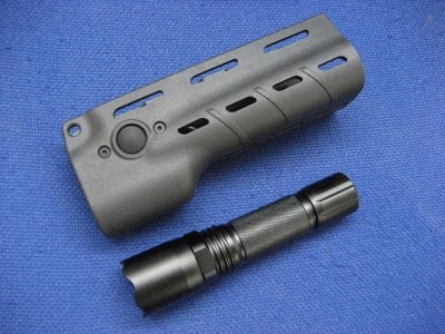 ICS MP5 Tactical Handguard with LED Flashlight